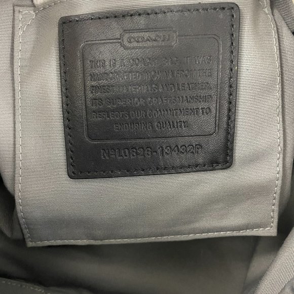 Exquisite Rare Coach # 13232P Pilot Parker Op Art Riley Bag, Black - Picture 12 of 16